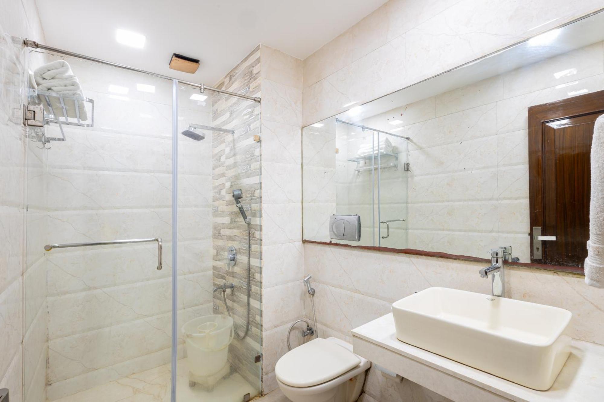 Hotel Panickers Residency - Ajmal Khan Market Near Karol Bagh Metro Delhi  Esterno foto