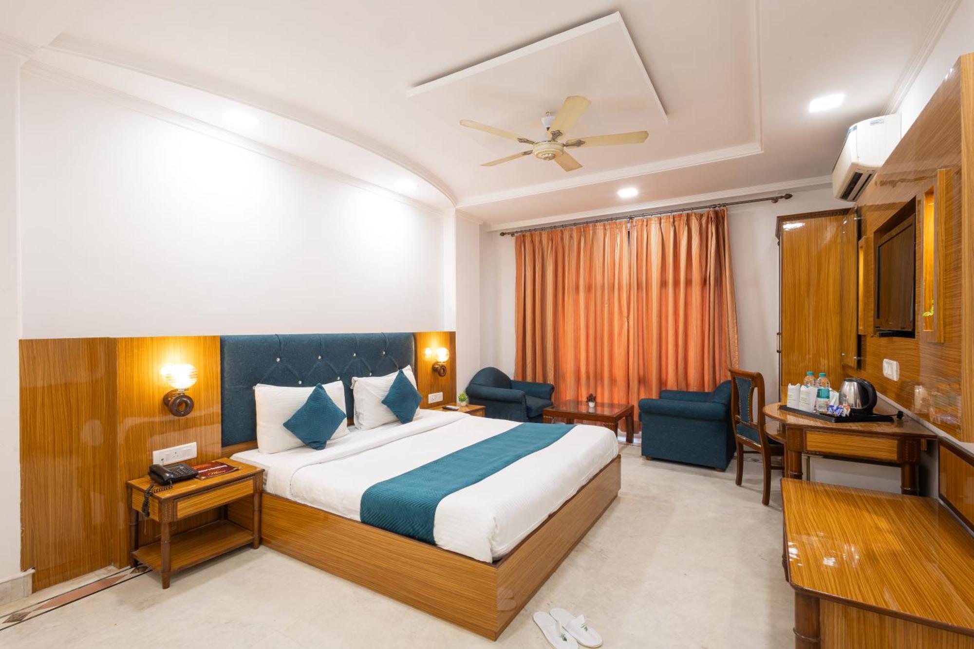 Hotel Panickers Residency - Ajmal Khan Market Near Karol Bagh Metro Delhi  Esterno foto