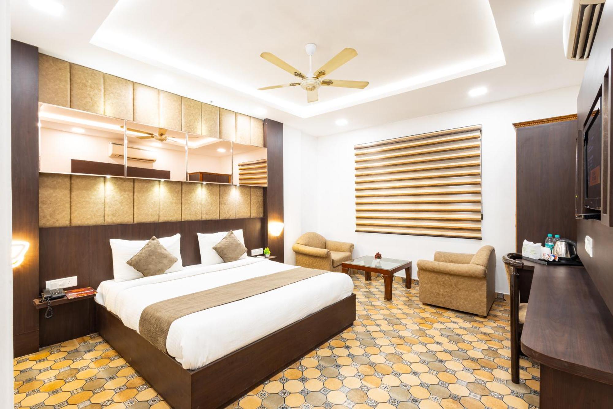 Hotel Panickers Residency - Ajmal Khan Market Near Karol Bagh Metro Delhi  Esterno foto