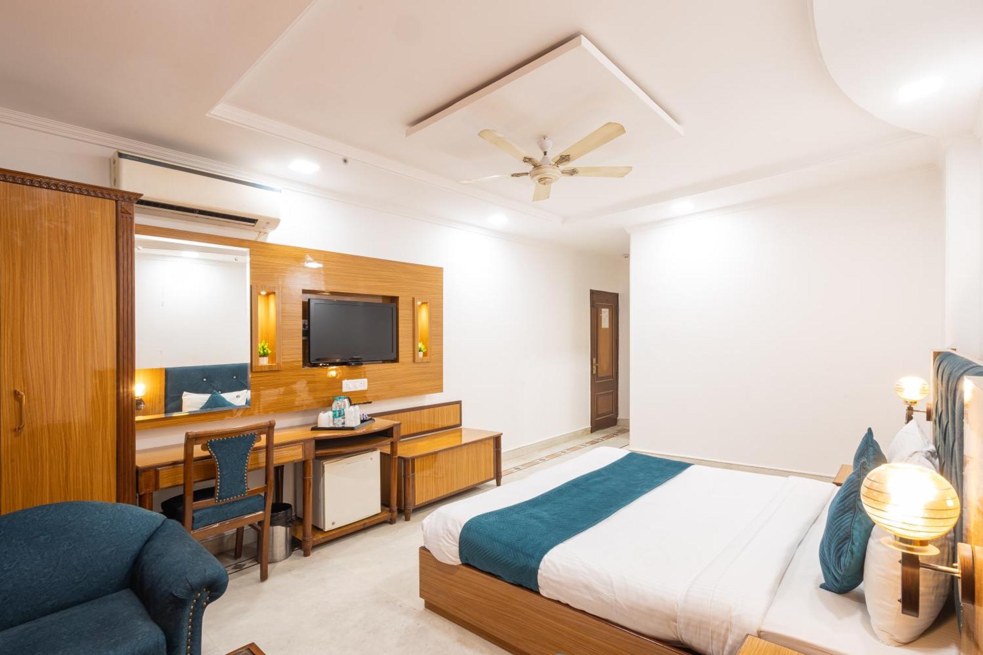 Hotel Panickers Residency - Ajmal Khan Market Near Karol Bagh Metro Delhi  Esterno foto