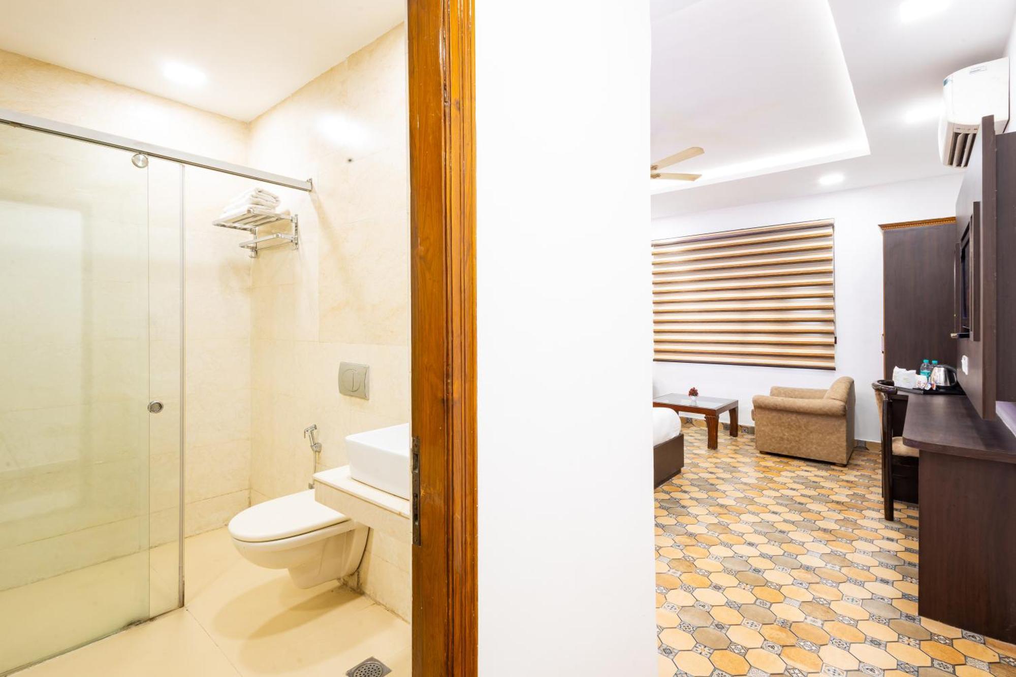 Hotel Panickers Residency - Ajmal Khan Market Near Karol Bagh Metro Delhi  Esterno foto