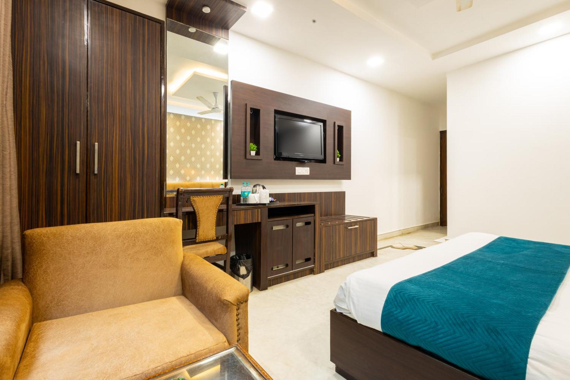Hotel Panickers Residency - Ajmal Khan Market Near Karol Bagh Metro Delhi  Esterno foto