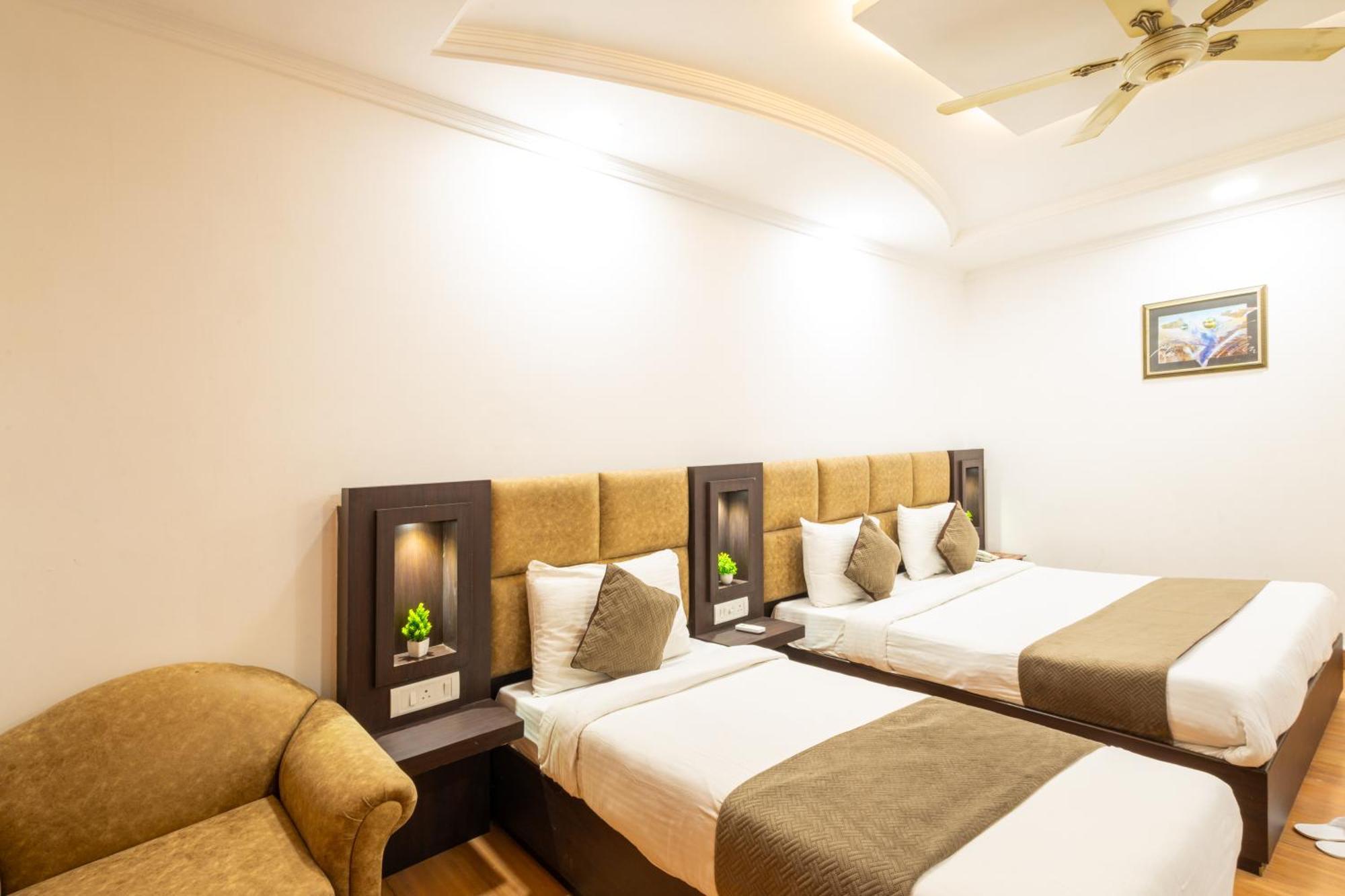 Hotel Panickers Residency - Ajmal Khan Market Near Karol Bagh Metro Delhi  Esterno foto