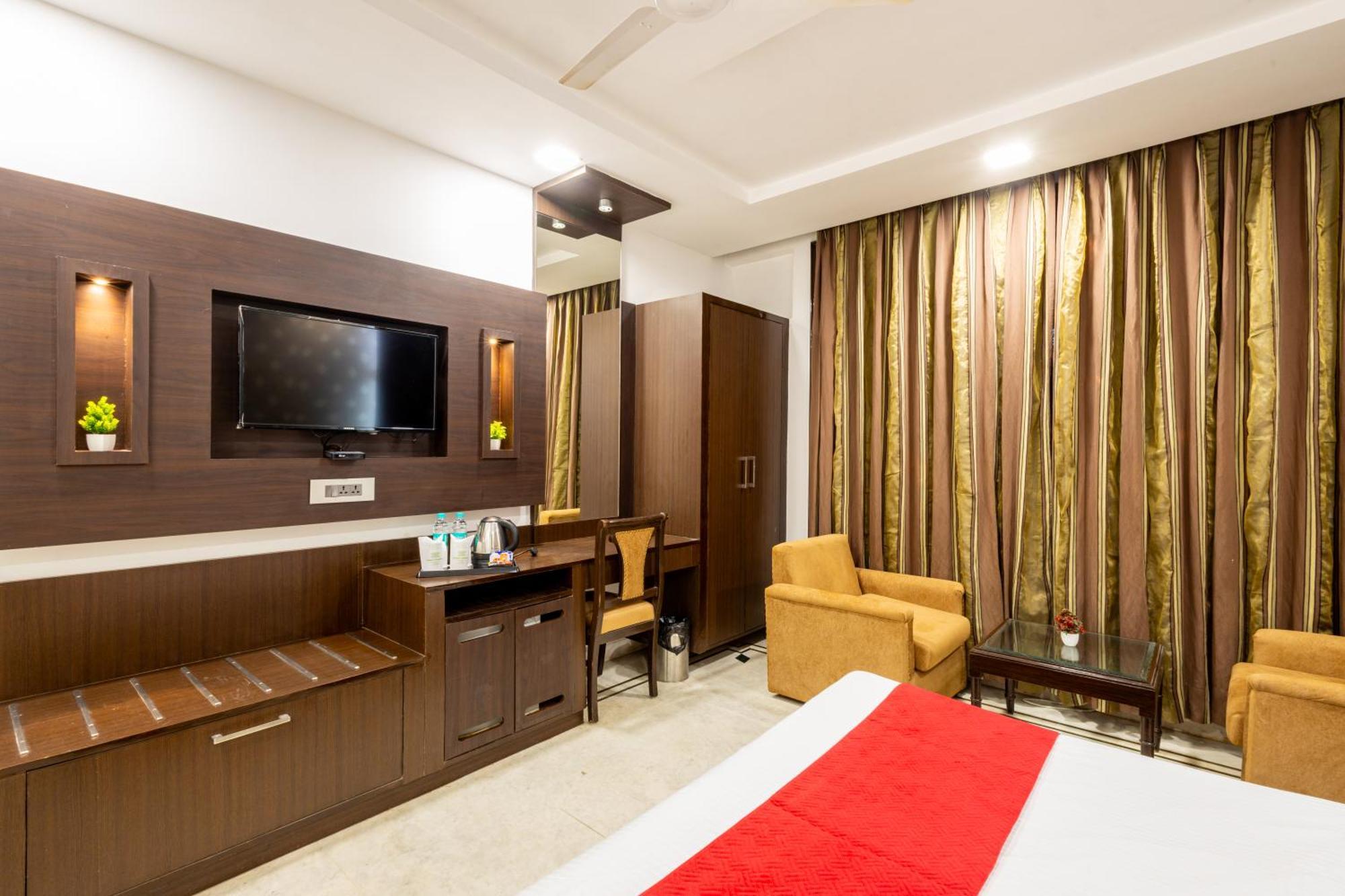 Hotel Panickers Residency - Ajmal Khan Market Near Karol Bagh Metro Delhi  Esterno foto