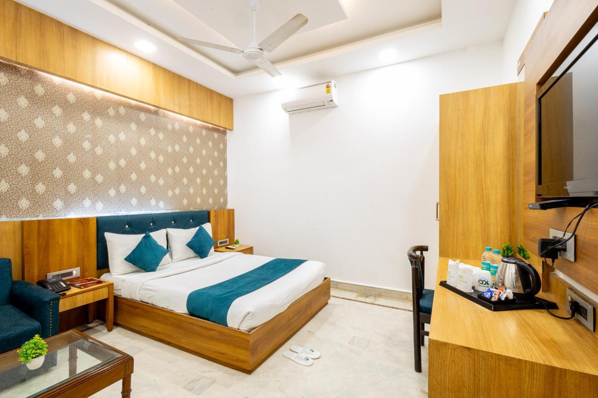 Hotel Panickers Residency - Ajmal Khan Market Near Karol Bagh Metro Delhi  Esterno foto